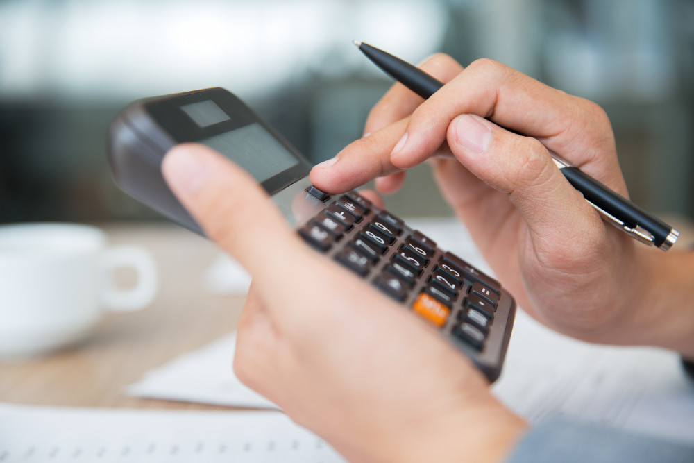 Schilder prijs berekenen met calculator voor schilderwerk kosten